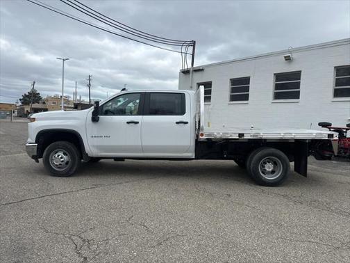 2025 Chevrolet Silverado 3500 WT