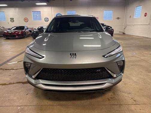 2024 Buick Envista Sport Touring FWD