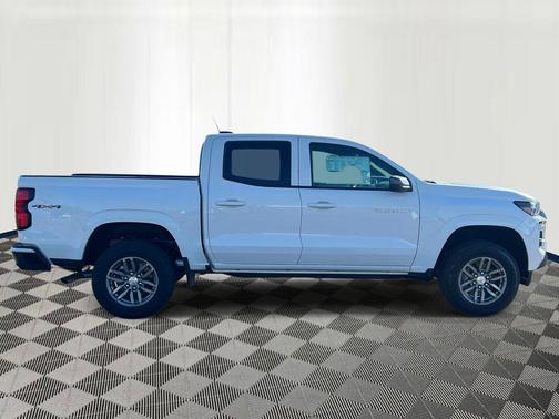 Summit White 2026 Chevrolet Colorado LT