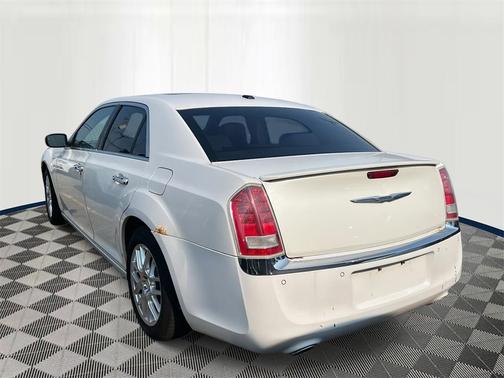 2011 Chrysler 300 Limited