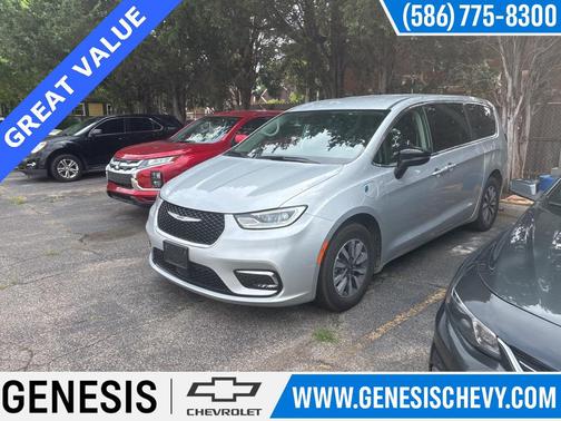 2024 Chrysler Pacifica Hybrid Select