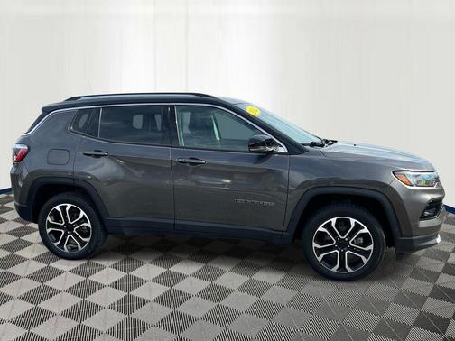 Granite Crystal Metallic Clearcoat 2022 Jeep Compass Limited