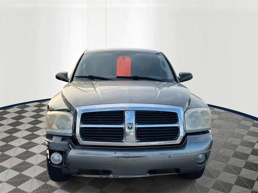 2005 Dodge Dakota ST Club Cab