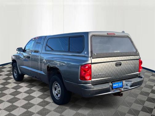 2005 Dodge Dakota ST Club Cab