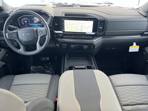 White Sands 2026 Chevrolet Silverado 2500 Crew Cab, Standard Bed, ZR2, 4WD