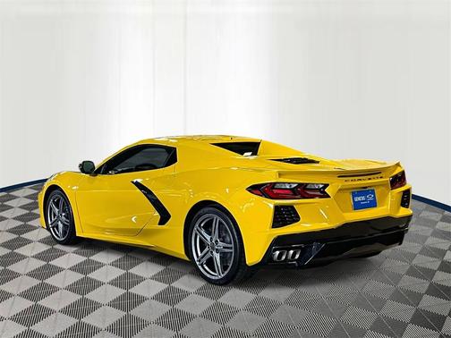 2026 Chevrolet Corvette Stingray w/2LT