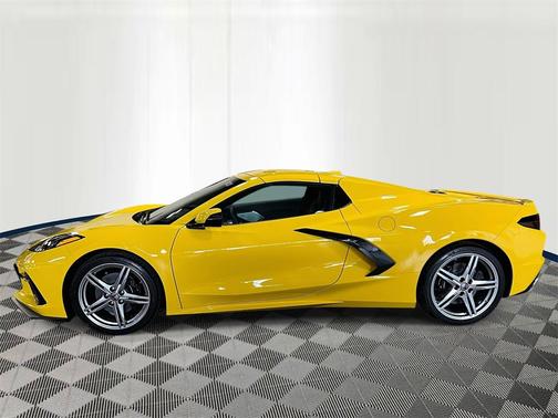 2026 Chevrolet Corvette Stingray w/2LT