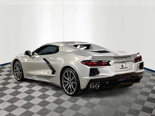 2026 Chevrolet Corvette Stingray w/2LT