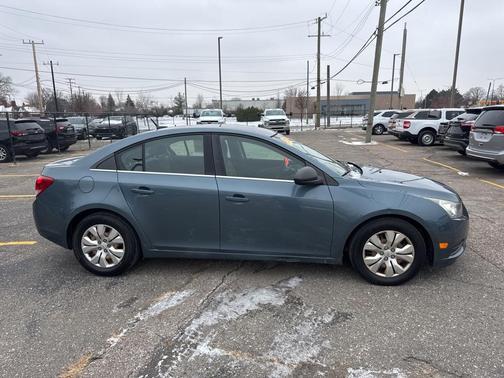 2012 Chevrolet Cruze LS