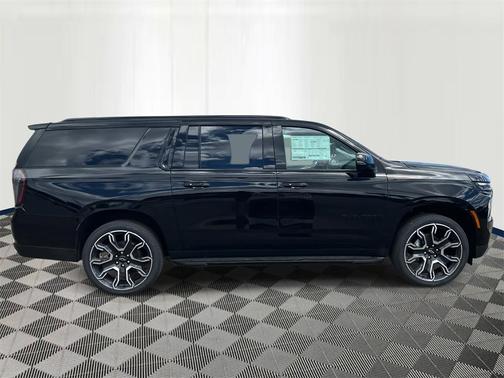 2025 Chevrolet Suburban RST