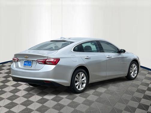 2022 Chevrolet Malibu FWD LT