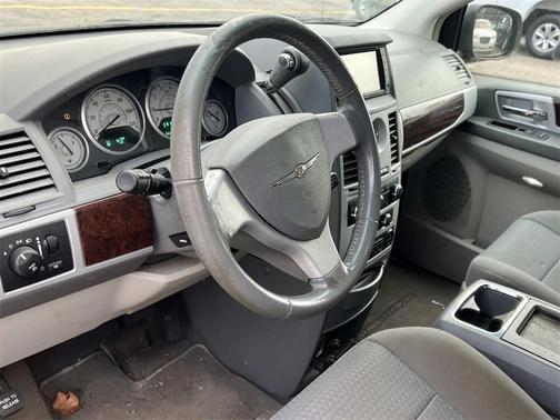 2009 Chrysler Town & Country Touring