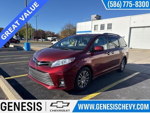2018 Toyota Sienna XLE