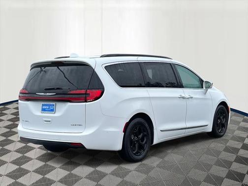 2022 Chrysler Pacifica Limited