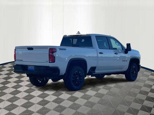 Summit White 2026 Chevrolet Silverado 2500 LT