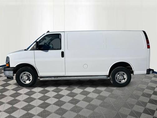 2024 Chevrolet Express 2500 RWD 2500 Regular Wheelbase WT