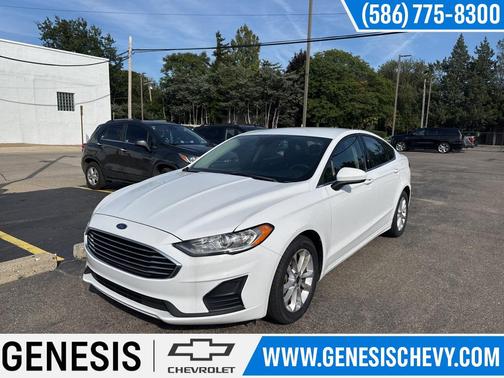 2020 Ford Fusion SE
