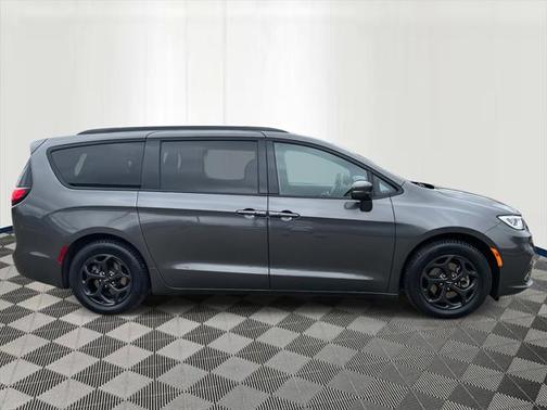 2021 Chrysler Pacifica Hybrid Limited