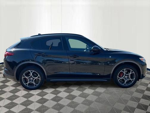 2022 Alfa Romeo Stelvio Ti