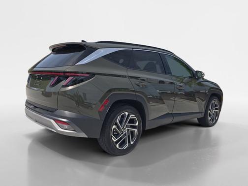 Green 2025 Hyundai TUCSON Limited