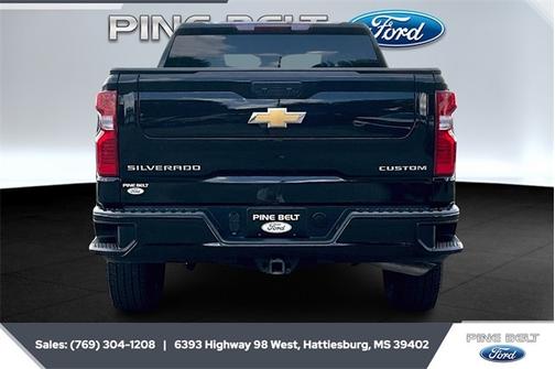 2024 Chevrolet Silverado 1500 CUSTOM