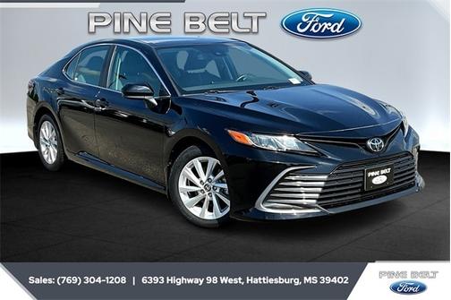 2022 Toyota Camry LE