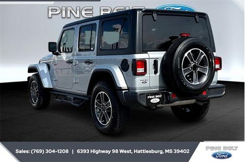 2023 Jeep Wrangler SAHARA