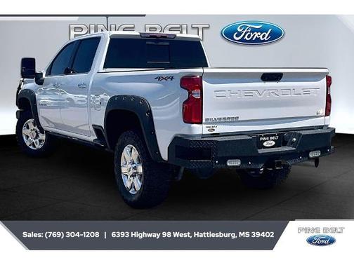 Iridescent Pearl Tricoat 2022 Chevrolet Silverado 2500 LTZ