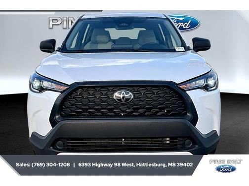 White 2023 Toyota Corolla Cross L