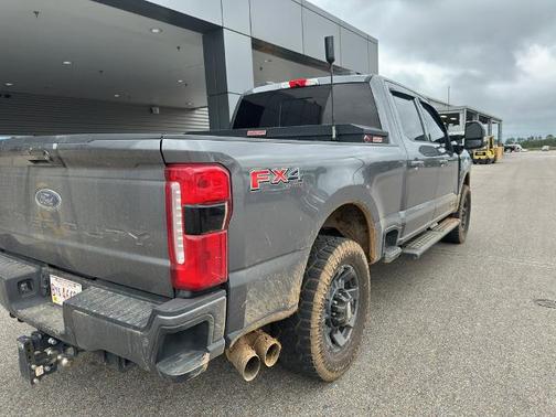 CARBONIZED GRAY 2023 Ford F-250 LARIAT