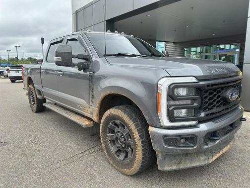 CARBONIZED GRAY 2023 Ford F-250 LARIAT