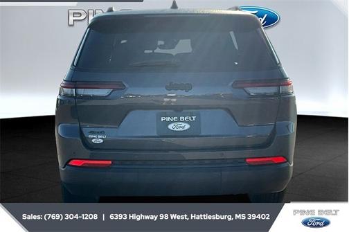 2024 Jeep Grand Cherokee LAREDO