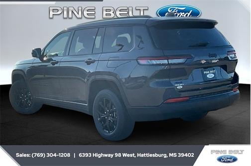 2024 Jeep Grand Cherokee LAREDO