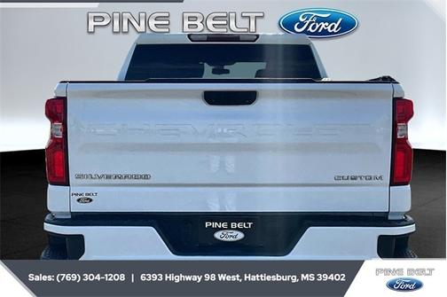 2020 Chevrolet Silverado 1500 CUSTOM