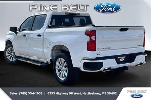 2020 Chevrolet Silverado 1500 CUSTOM