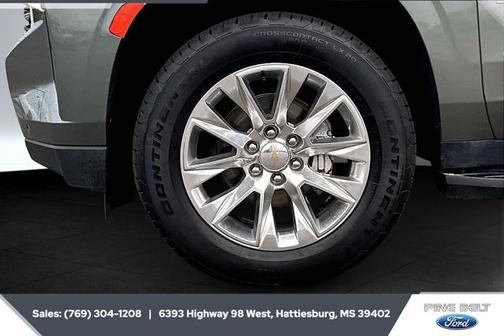 2023 Chevrolet Suburban PREMIER