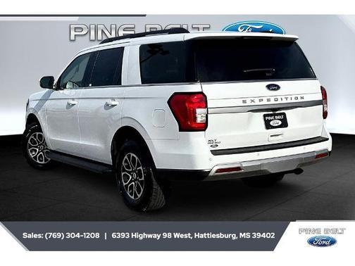 OXFORD WHITE 2024 Ford Expedition XLT