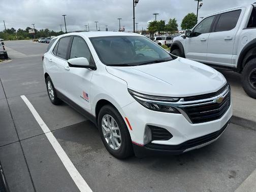 Summit White 2022 Chevrolet Equinox LT W/1LT