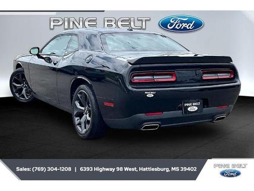 Pitch Black Clearcoat 2020 Dodge Challenger SXT