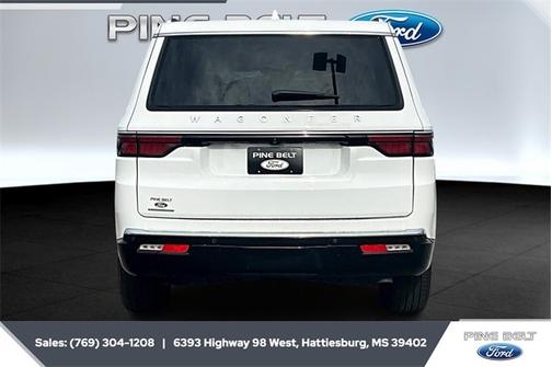 2023 Jeep Wagoneer BASE