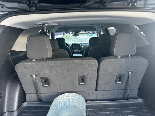 Satin Steel Metallic 2020 Chevrolet Traverse LT W/1LT