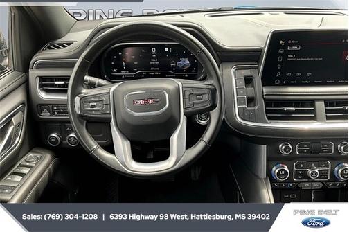 2023 GMC Yukon SLT
