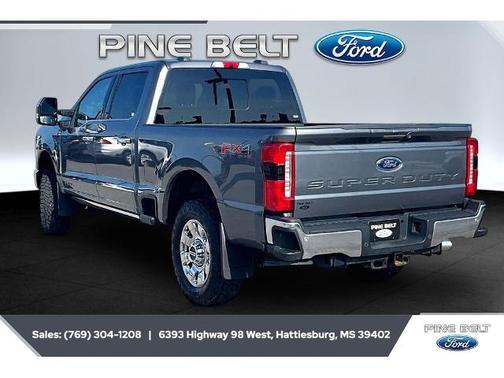 CARBONIZED GRAY 2024 Ford F-250 LARIAT