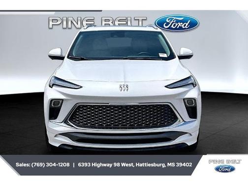 White Frost Tri-Coat 2024 Buick Encore GX AVENIR