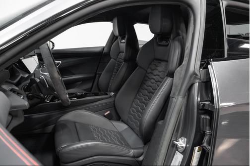 2022 Audi RS e-tron GT quattro