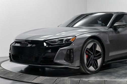 2022 Audi RS e-tron GT quattro