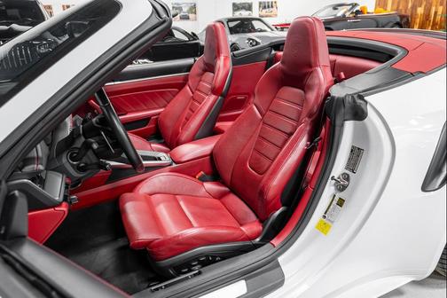 2021 Porsche 911 Turbo S