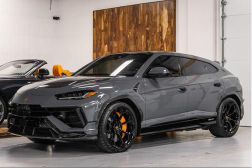 2023 Lamborghini Urus Performante