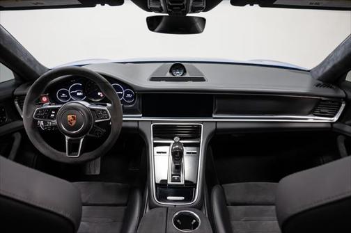 2019 Porsche Panamera GTS