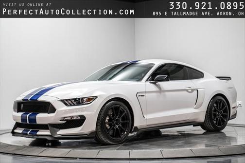 2016 Ford Shelby GT350 Base